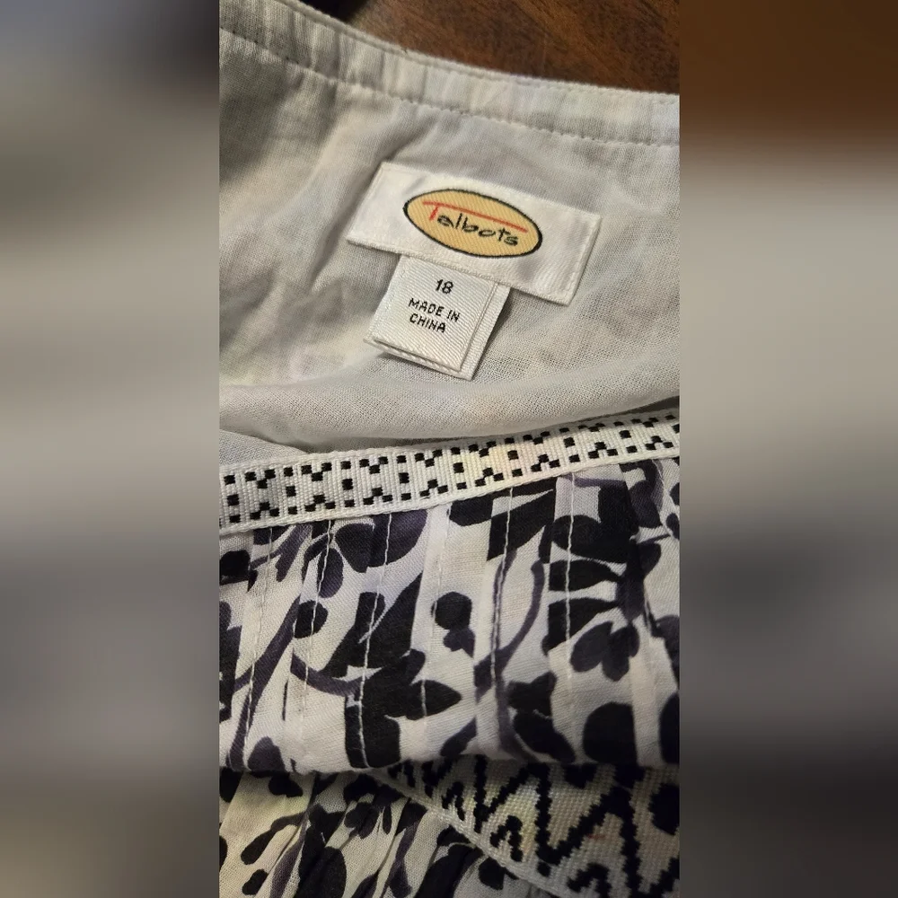 Talbots tiered floral skirt bands of embroidery Navy White sz 18 - Picture 5 of 6